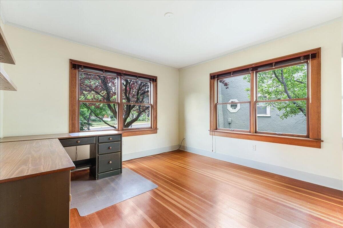 Photo of 1815 NW 2nd Street 18 of 25