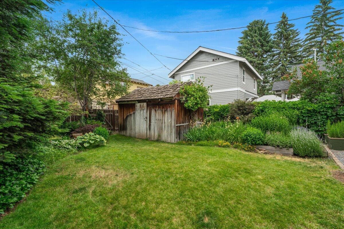 Photo of 1815 NW 2nd Street 25 of 25