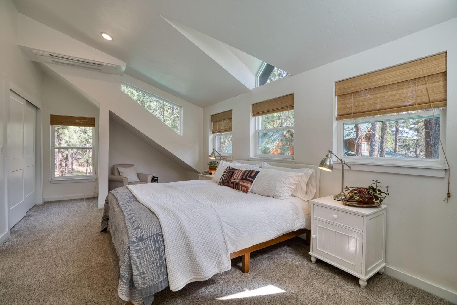 Photo of 18609 Riverwoods Drive 32 of 48