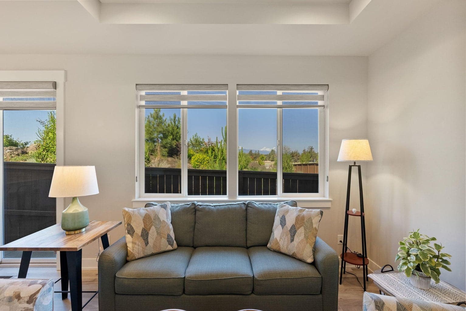 Photo of 3859 NE Oakside Loop 9 of 50
