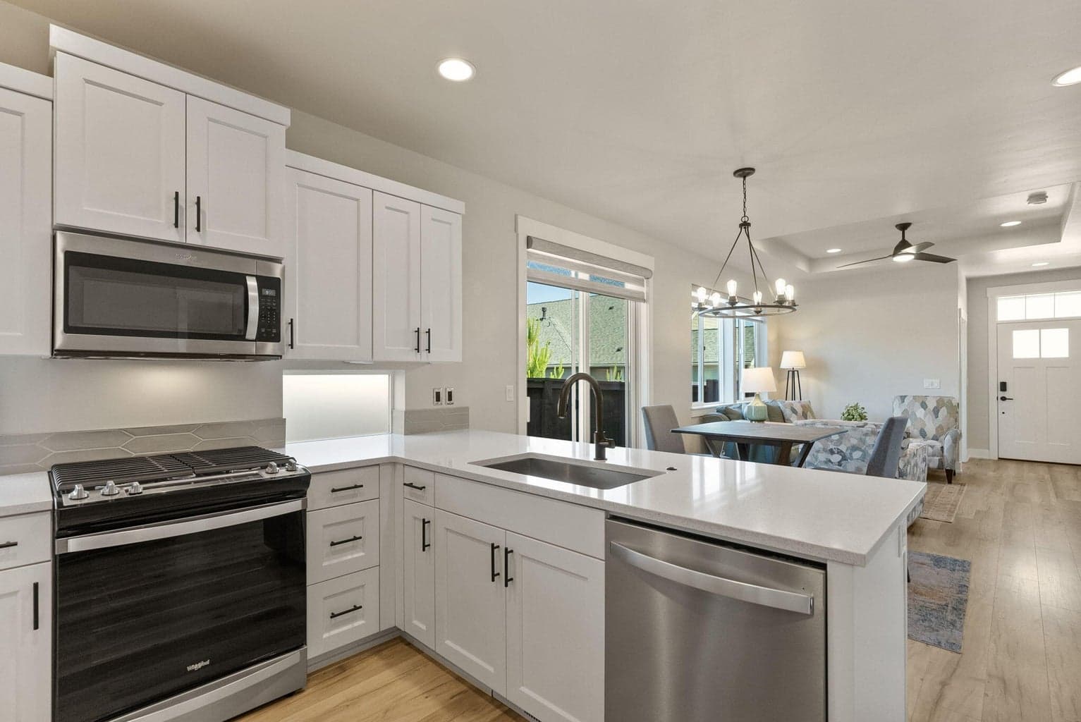 Photo of 3859 NE Oakside Loop 16 of 50