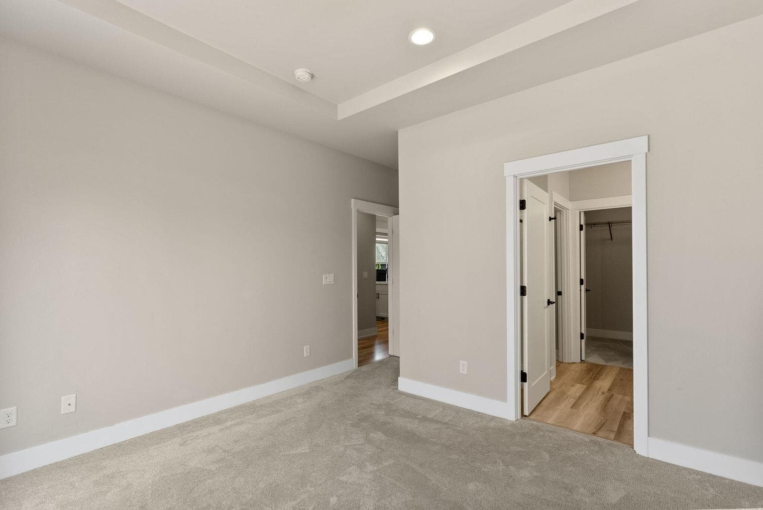 Photo of 3859 NE Oakside Loop 18 of 50
