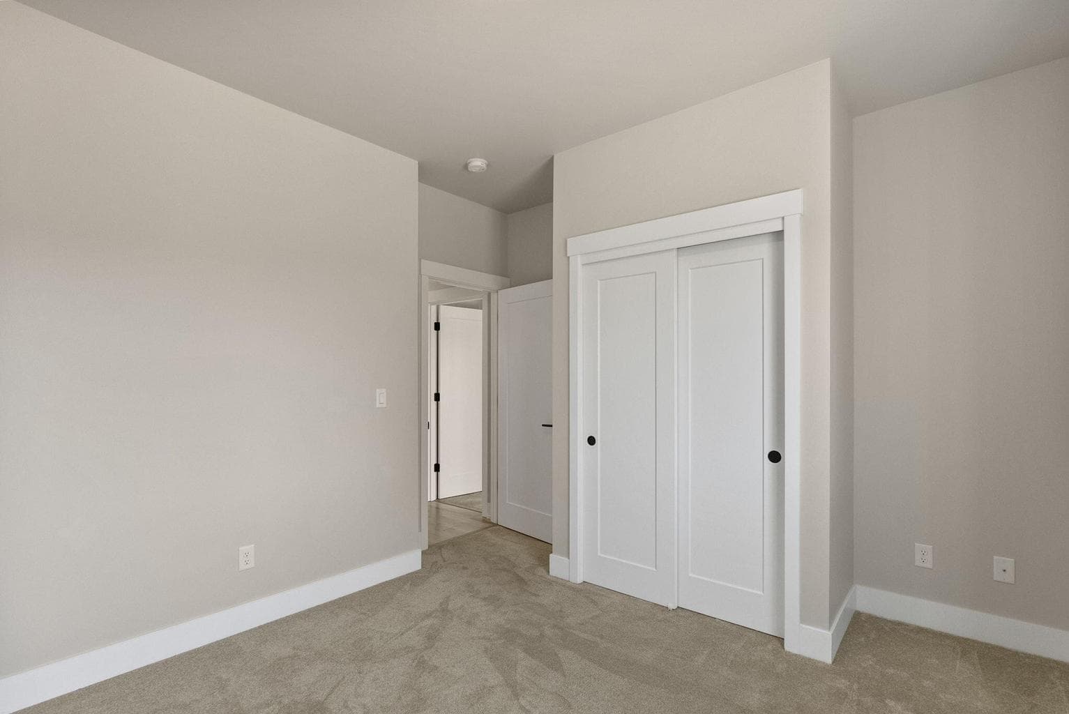 Photo of 3859 NE Oakside Loop 22 of 50