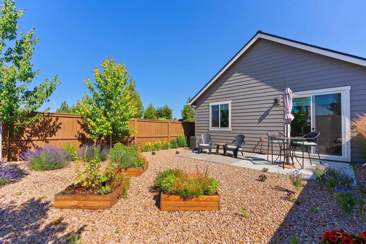 Photo of 3859 NE Oakside Loop 28 of 50
