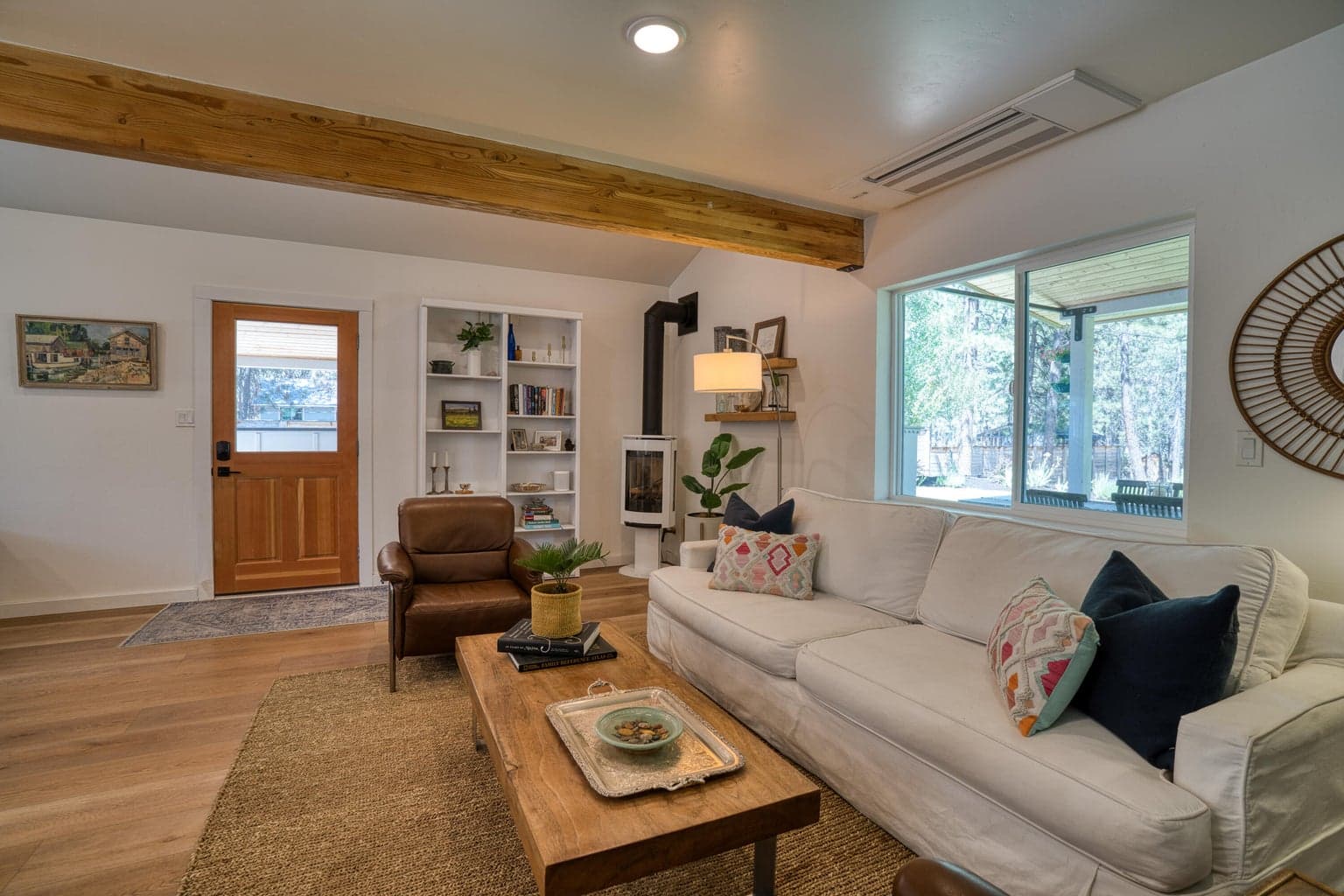 Photo of 18609 Riverwoods Drive 12 of 48