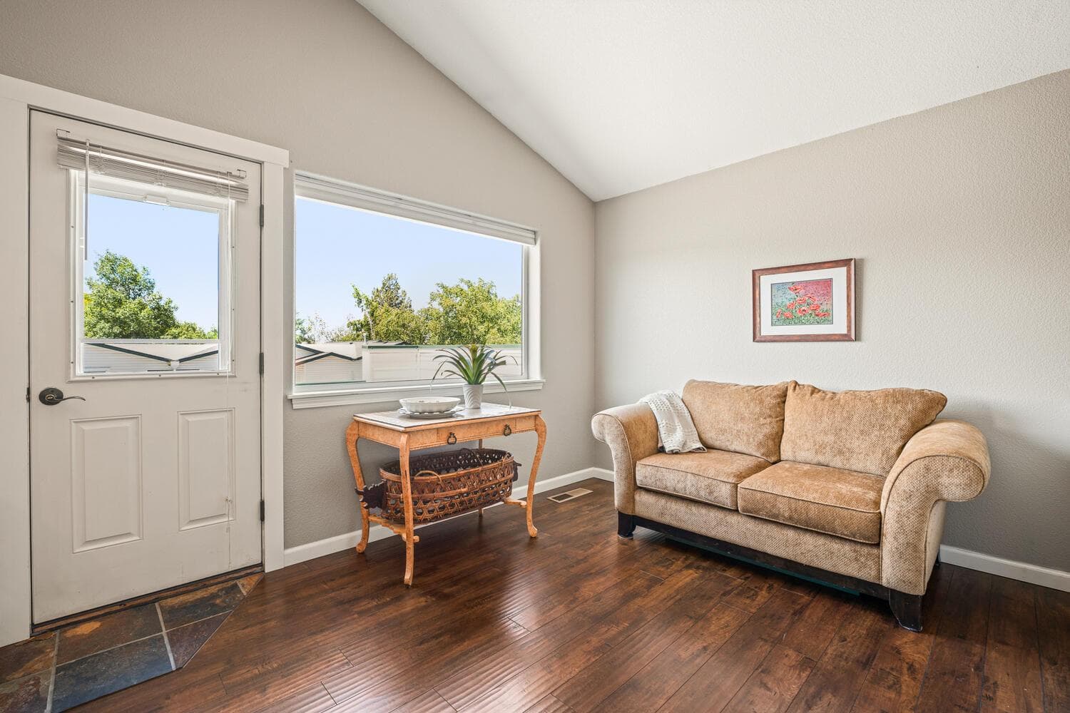 Photo of 438 NW 19th Street 14 of 25