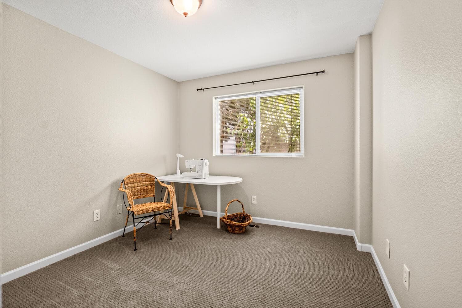 Photo of 438 NW 19th Street 19 of 25