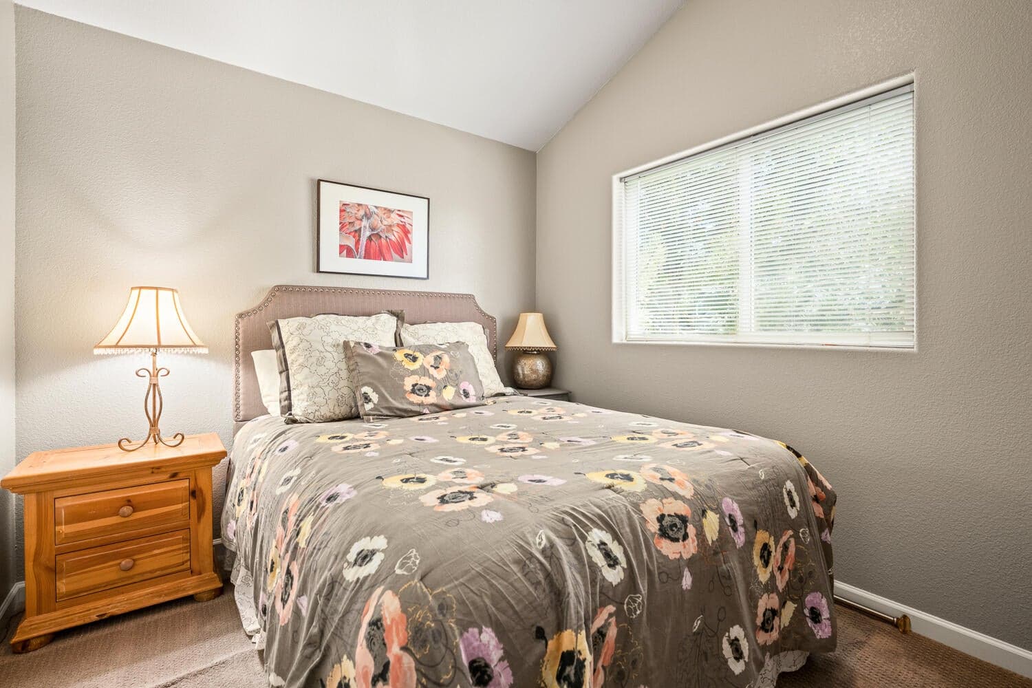 Photo of 438 NW 19th Street 21 of 25
