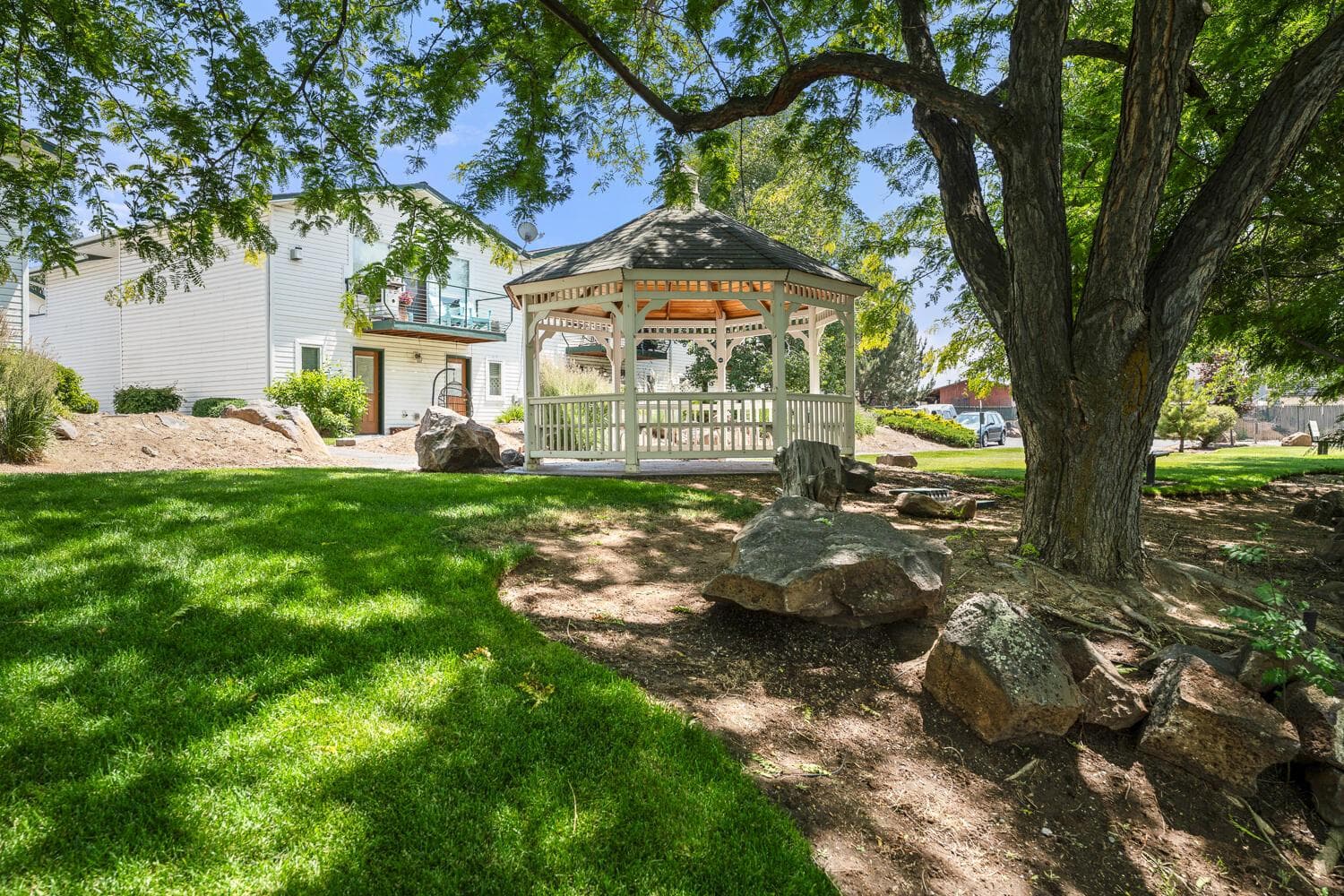 Photo of 438 NW 19th Street 25 of 25