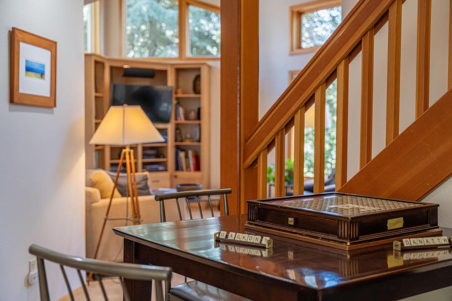 Imagine spending a day working on a puzzle or playing scrabble here, this space has so many possibilities.