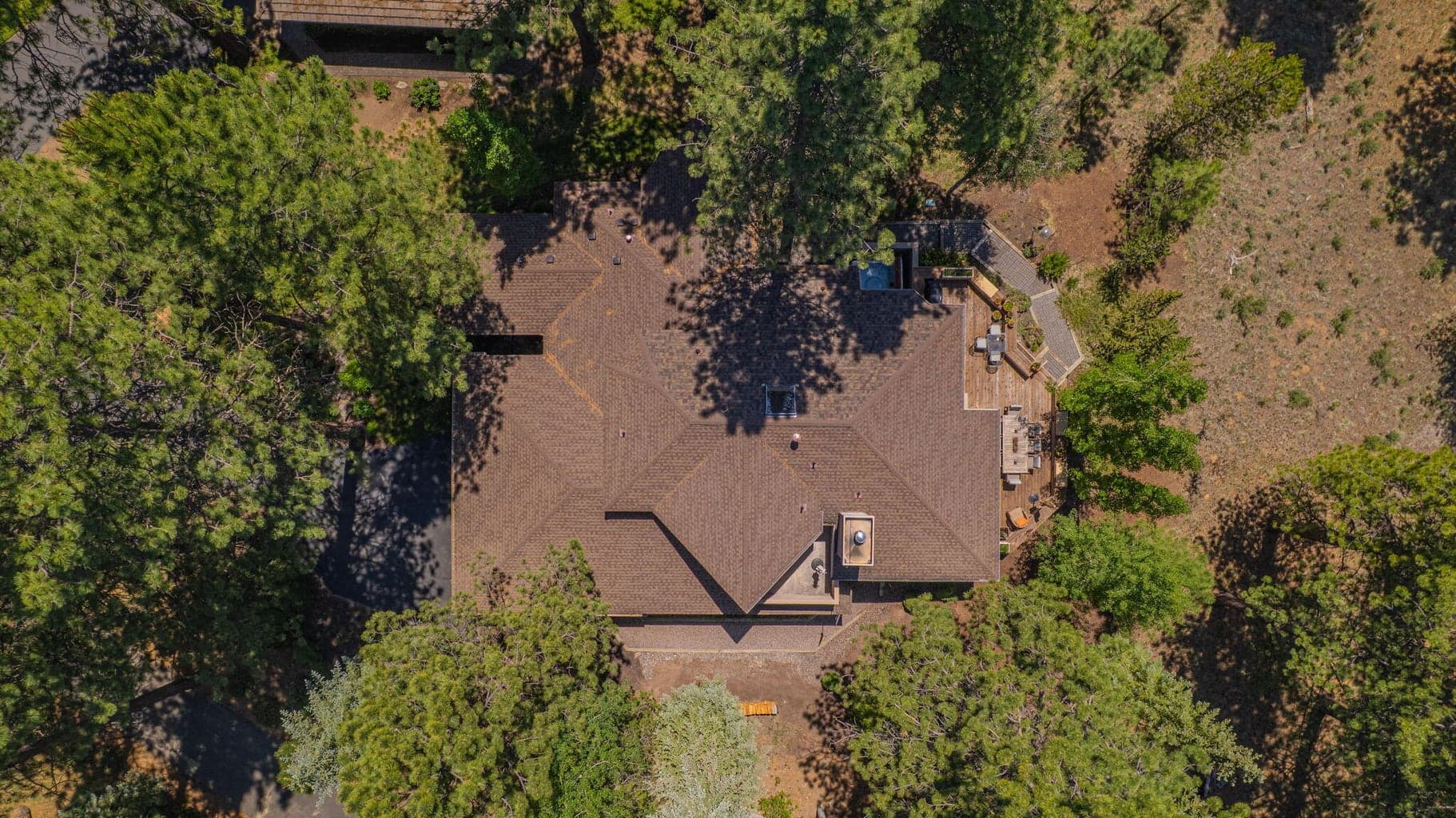 Aerial view of 6 Shadow Ln.