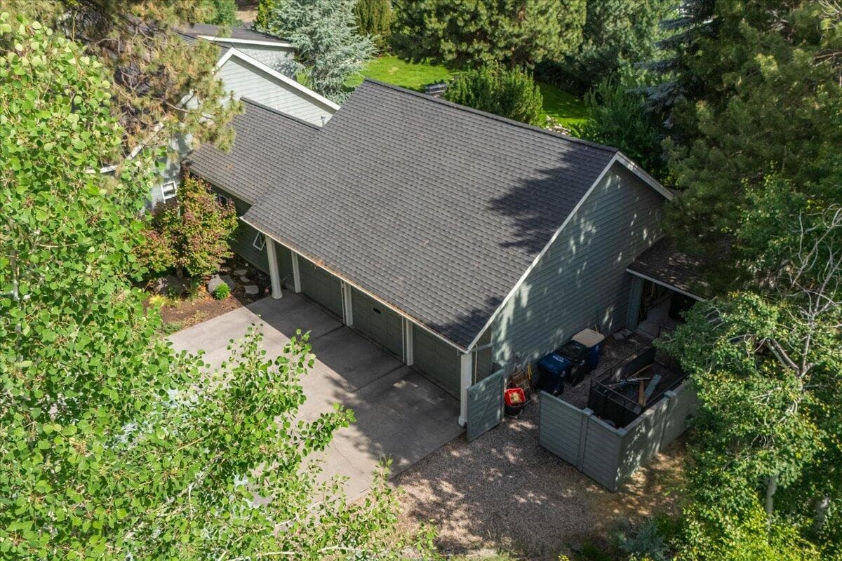 Photo of 21062 Desert Woods Drive 78 of 84