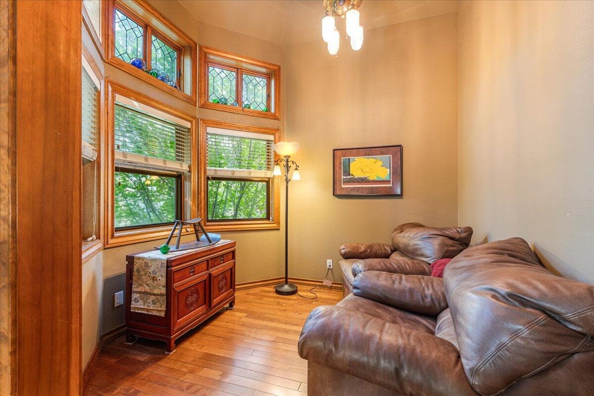 Photo of 21062 Desert Woods Drive 20 of 84