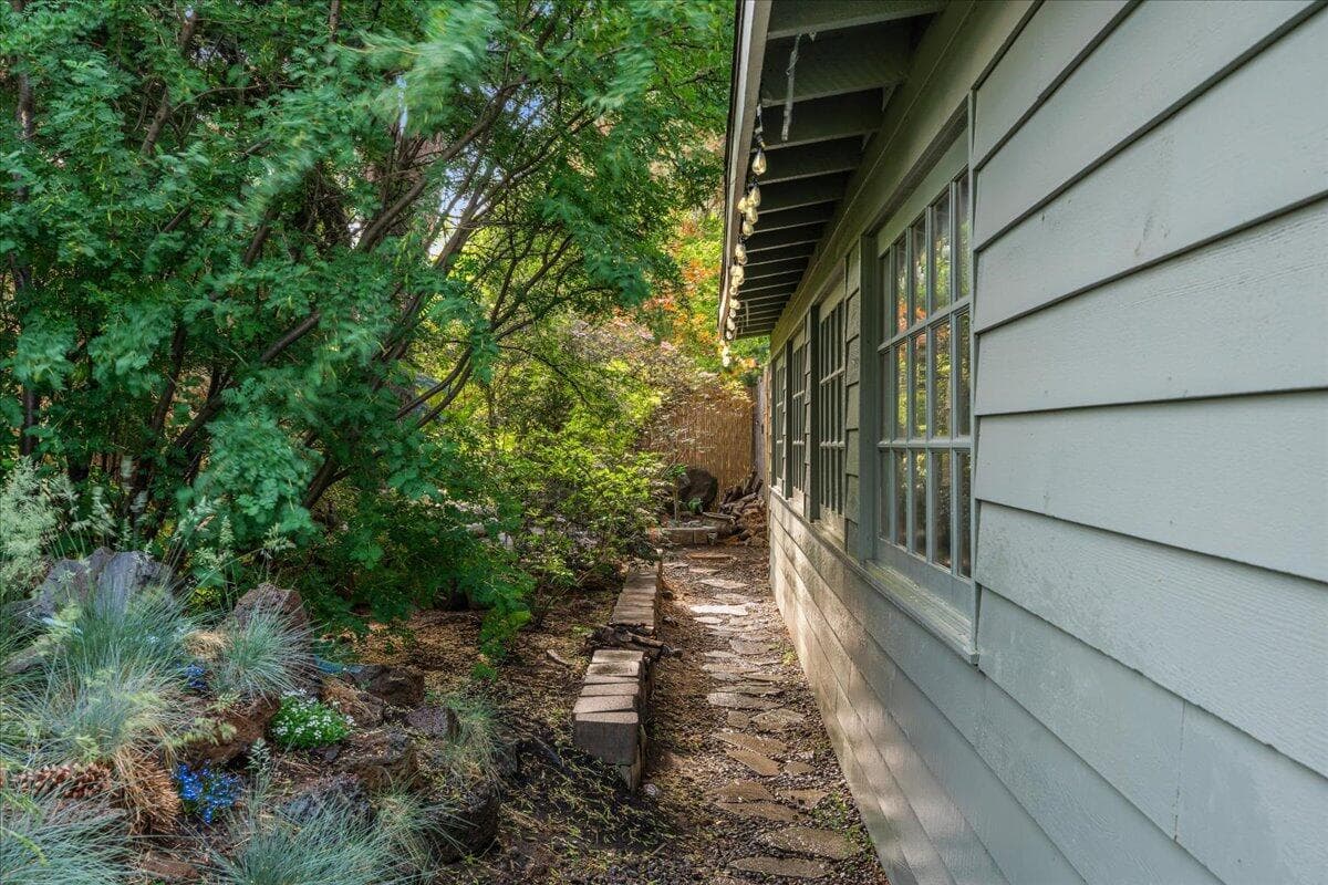 Photo of 21062 Desert Woods Drive 67 of 84