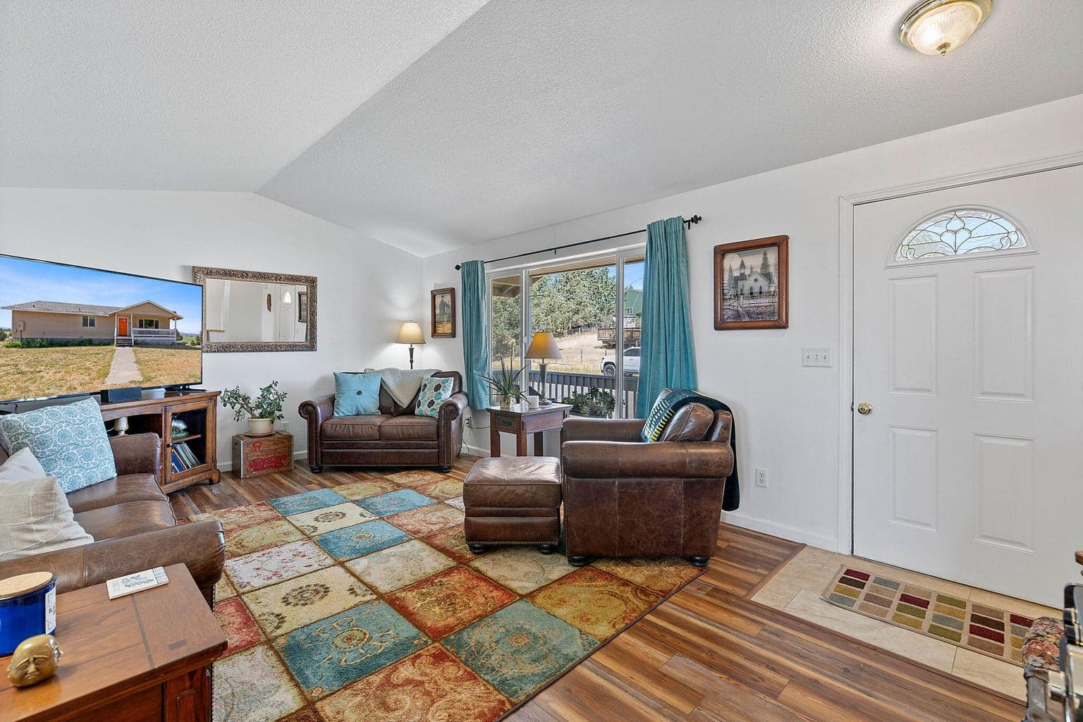 Photo of 5670 NW Adams Street 9 of 38