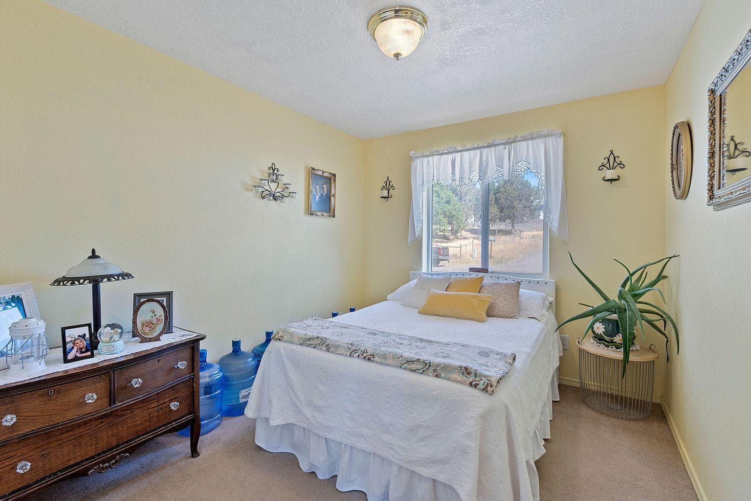 Photo of 5670 NW Adams Street 15 of 38