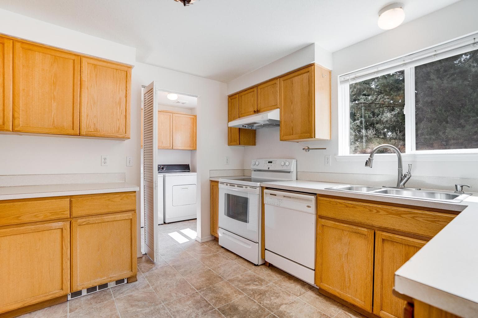 Photo of 63318 NE Carly Lane 9 of 22