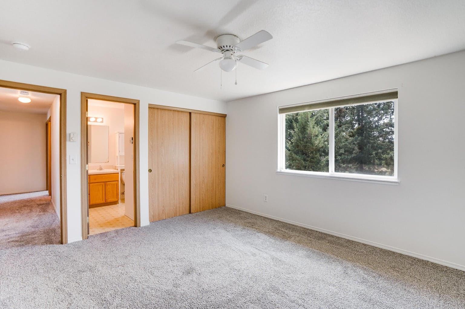 Photo of 63318 NE Carly Lane 15 of 22