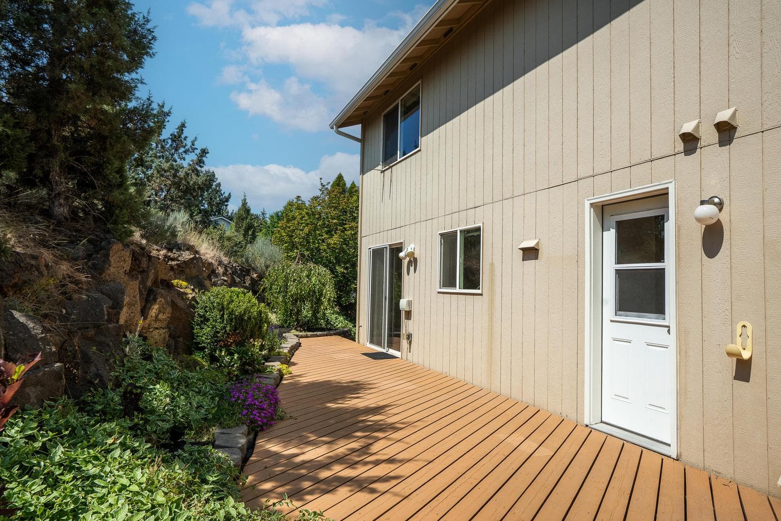 Photo of 63318 NE Carly Lane 18 of 22