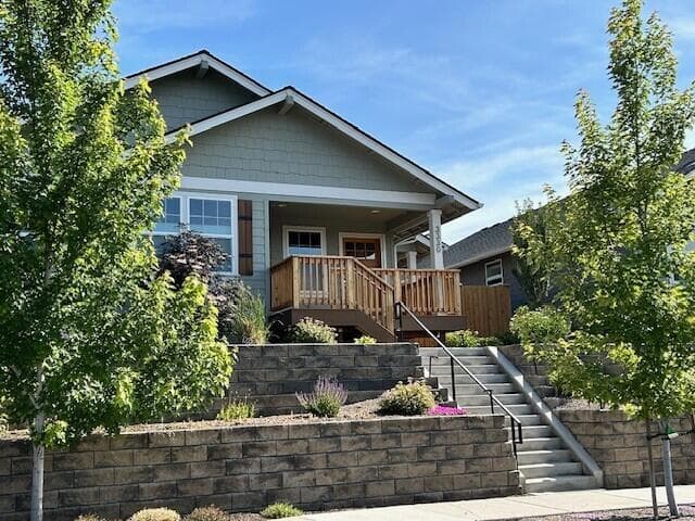 Photo of 3330 Birch 3 of 47