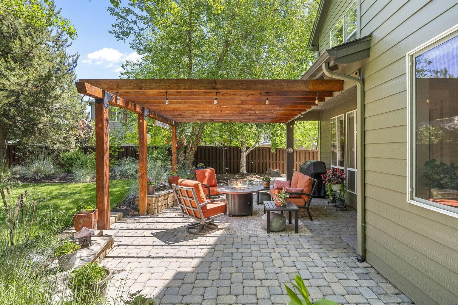 Photo of 61121 Snowbrush Drive 30 of 50