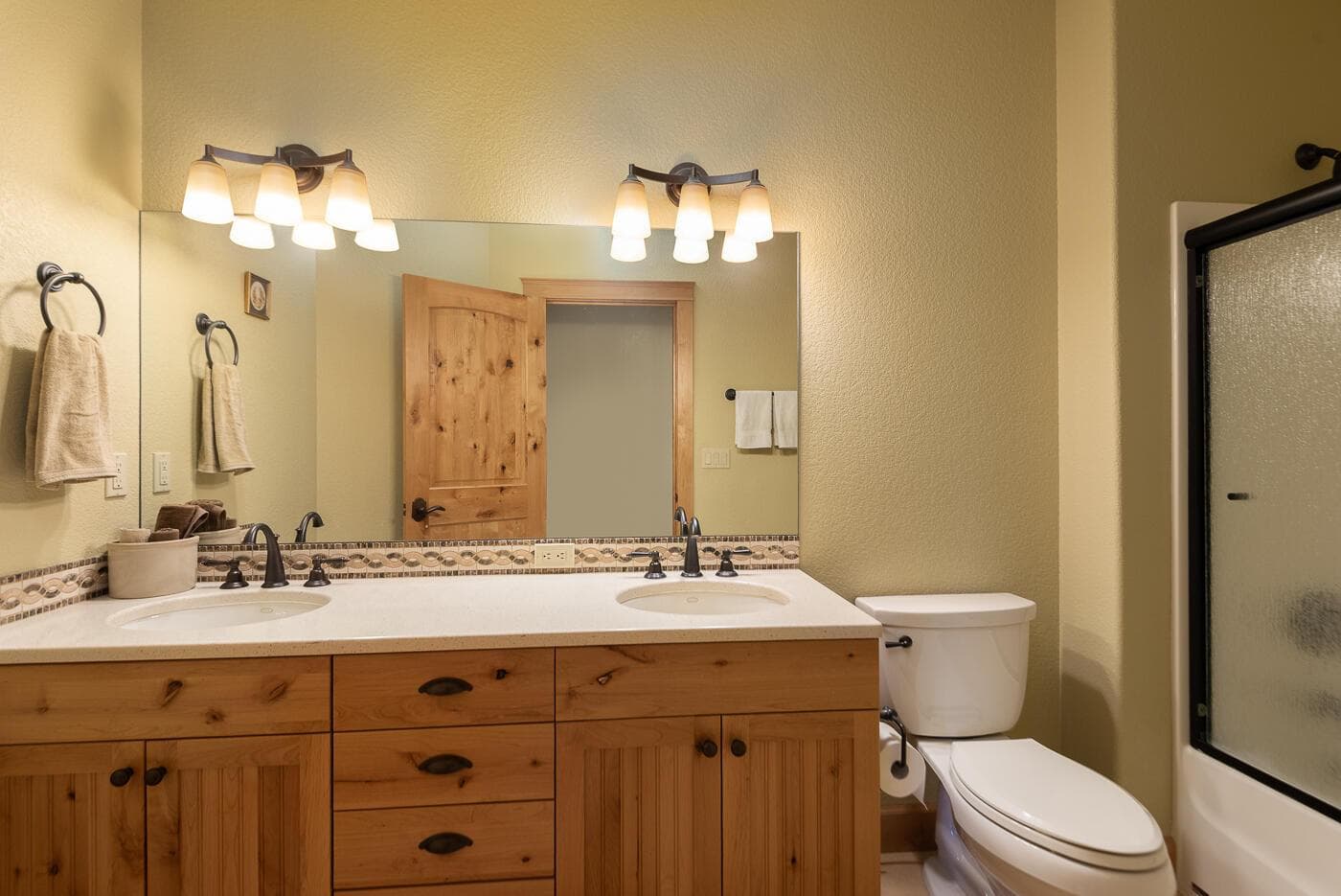 Photo of 1525 NW Silas Place 21 of 37