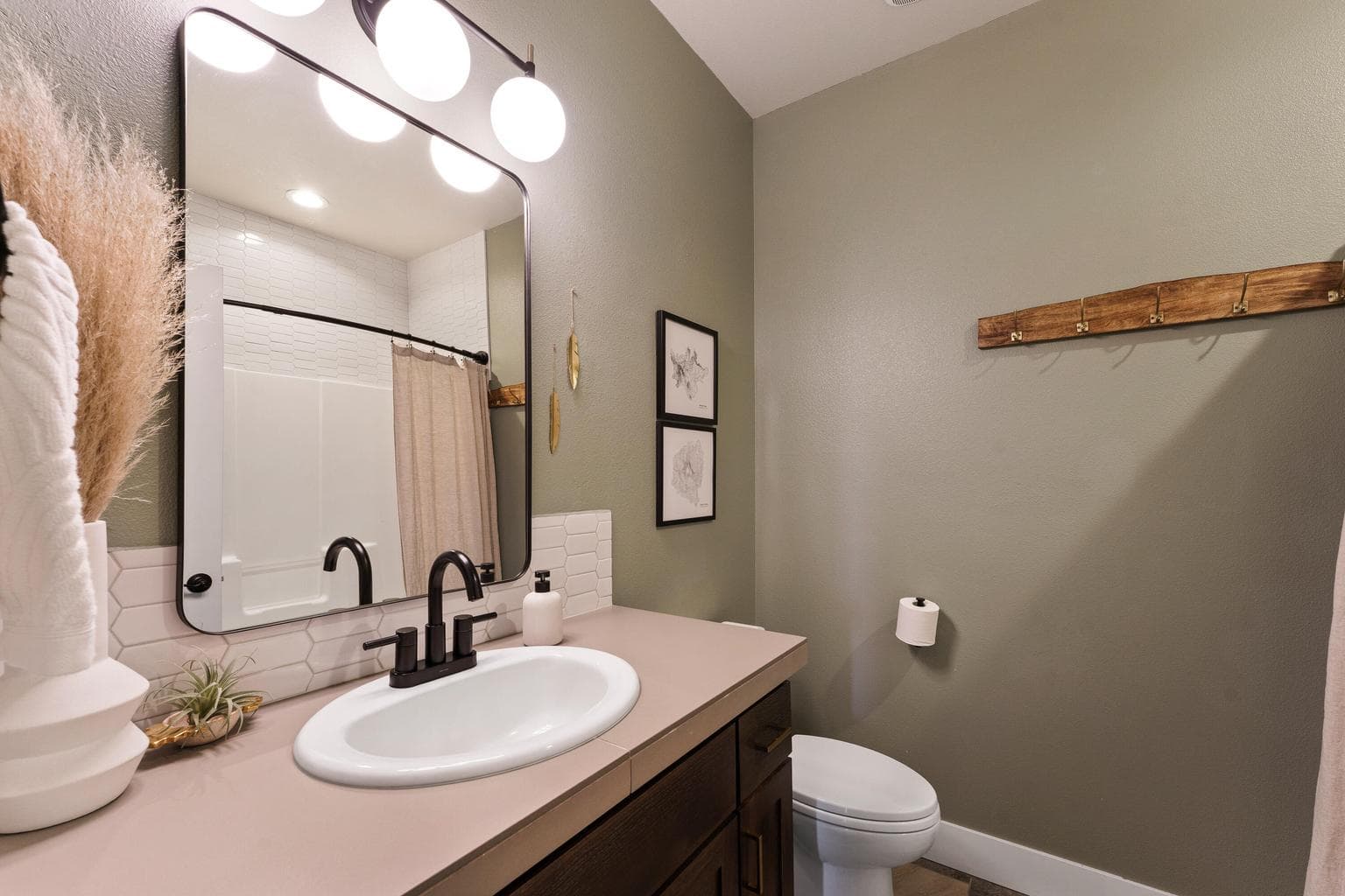 Photo of 20884 Rorick Drive 27 of 41
