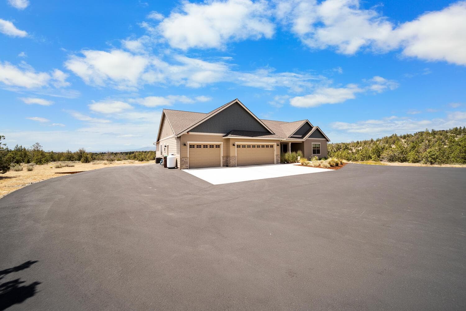 Photo of 4416 SE Laredo Road 6 of 40