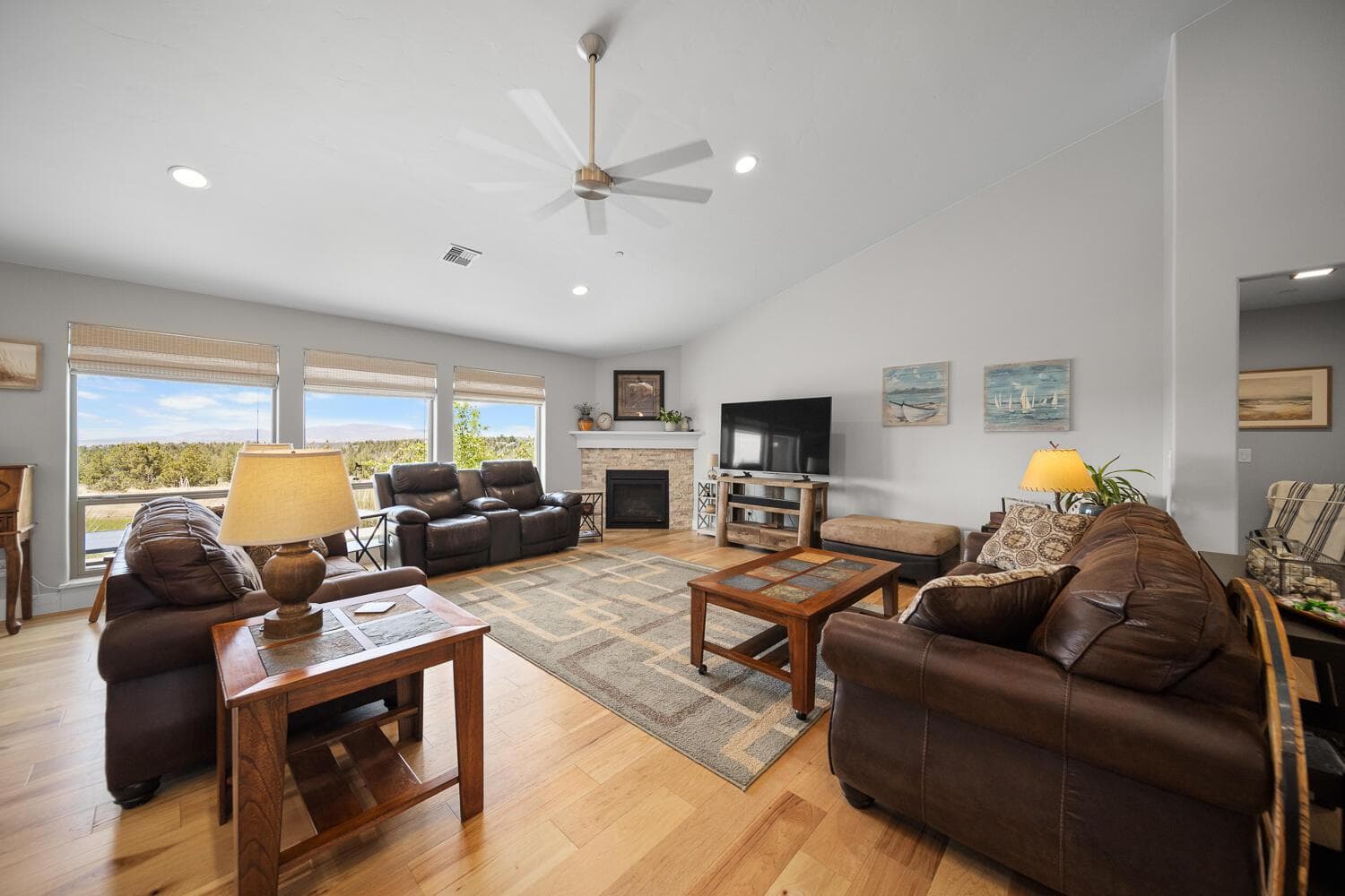 Photo of 4416 SE Laredo Road 13 of 40