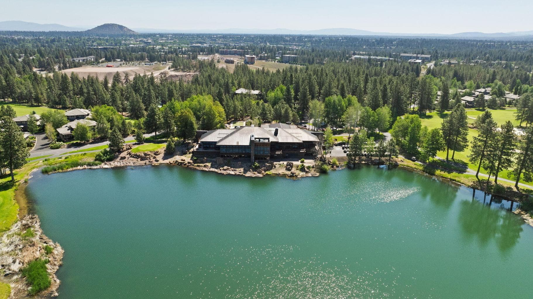 Broken Top Club House, restaurant and lake.