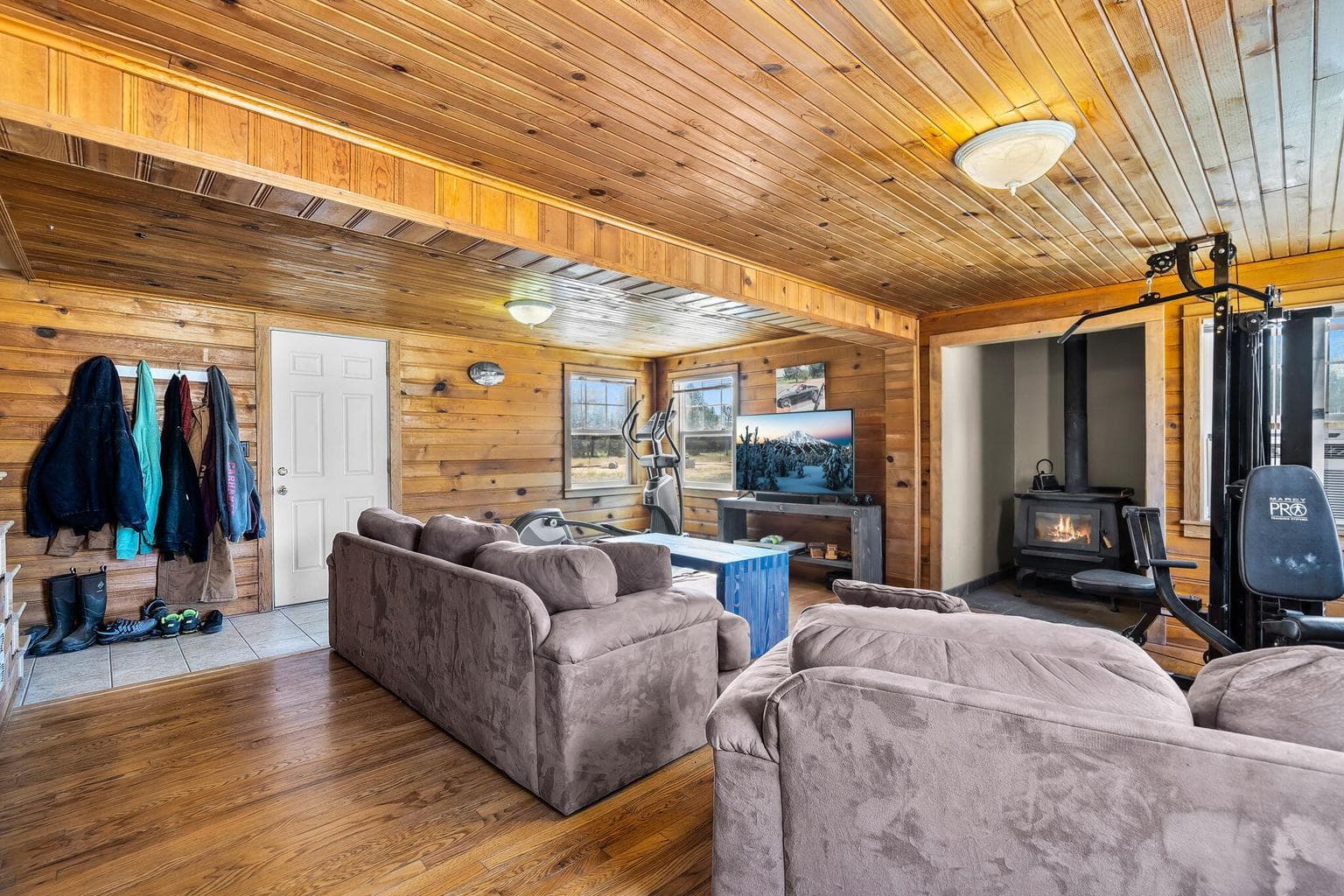 Vacation cabin living room