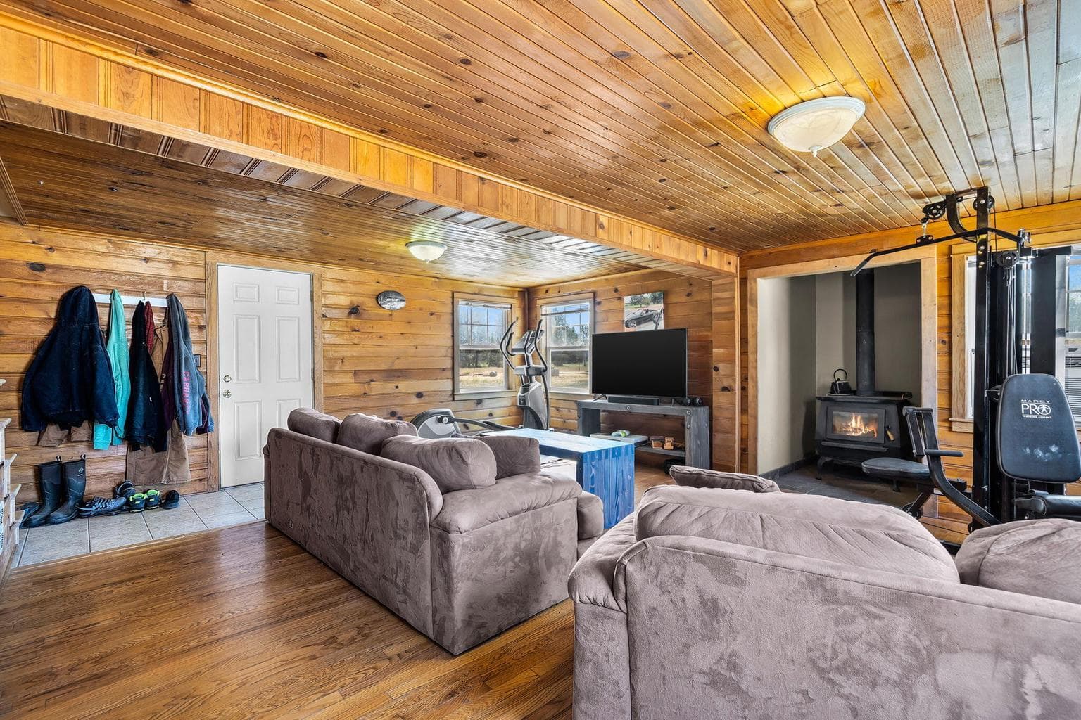 Vacation cabin living room