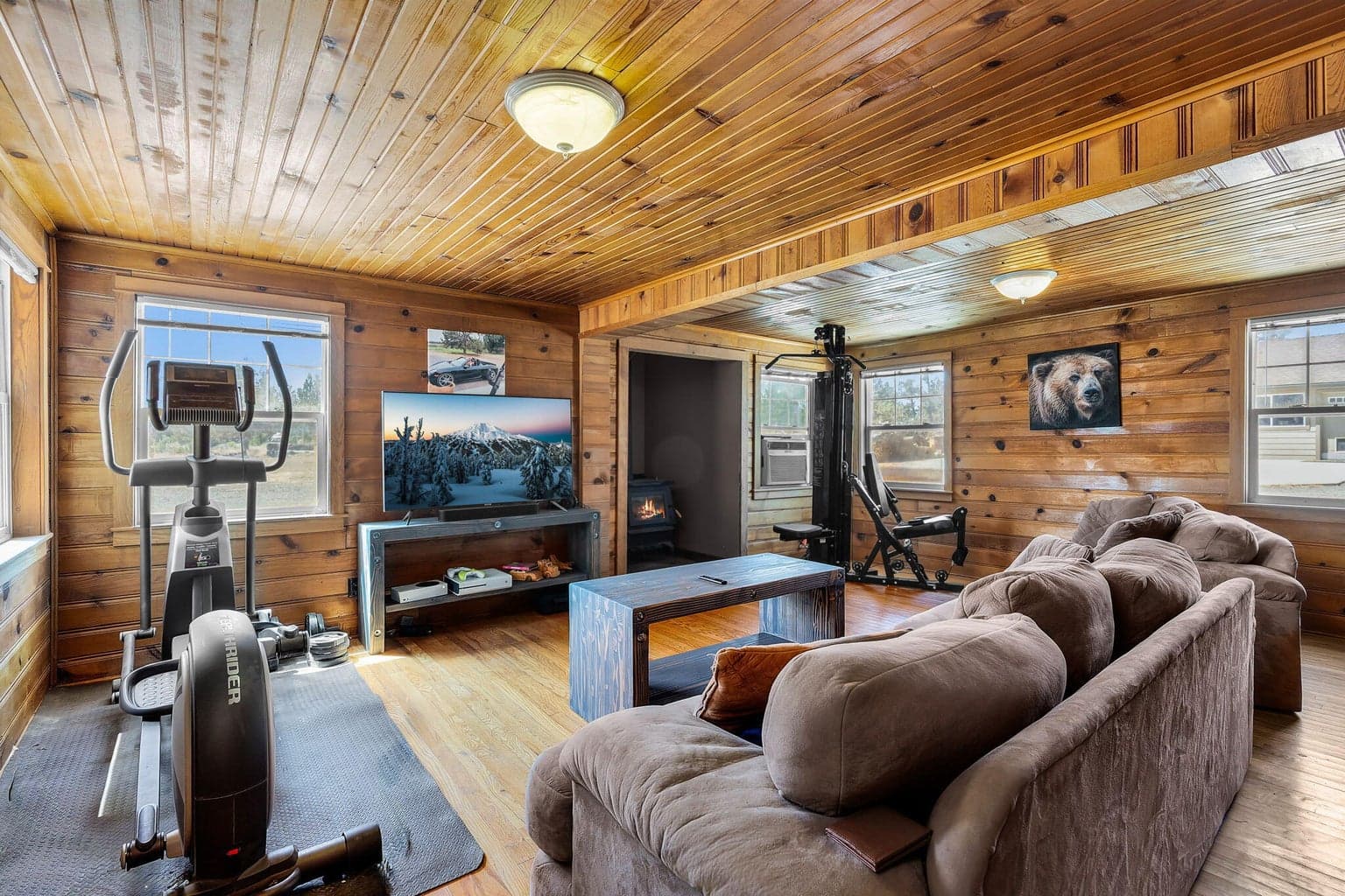 Vacation cabin living room