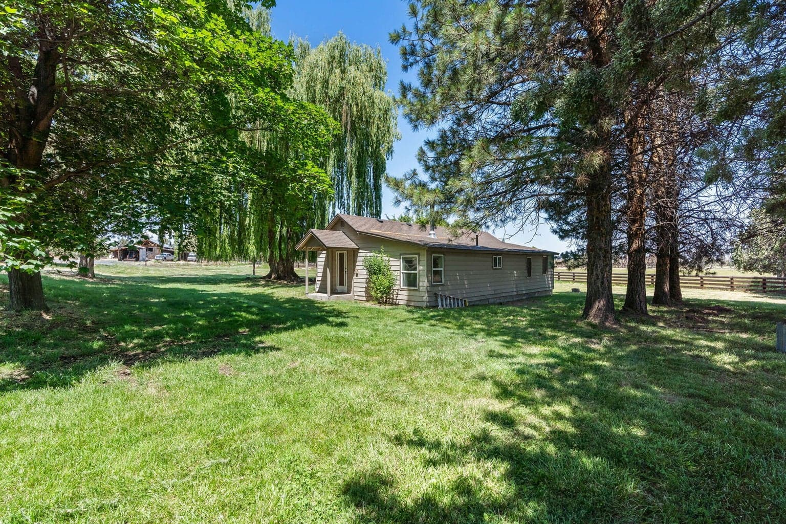 Photo of 4743 NW Maple Avenue 37 of 90