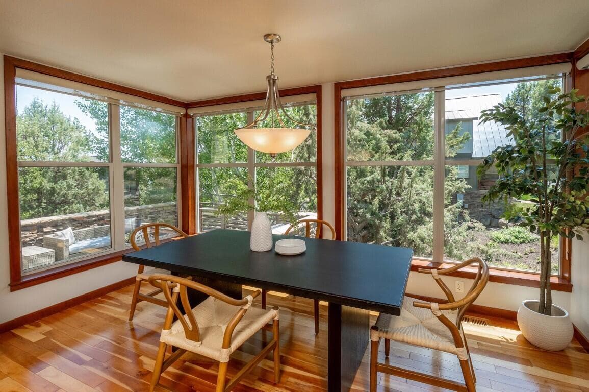 Photo of 266 Willamette Park Lane 9 of 29
