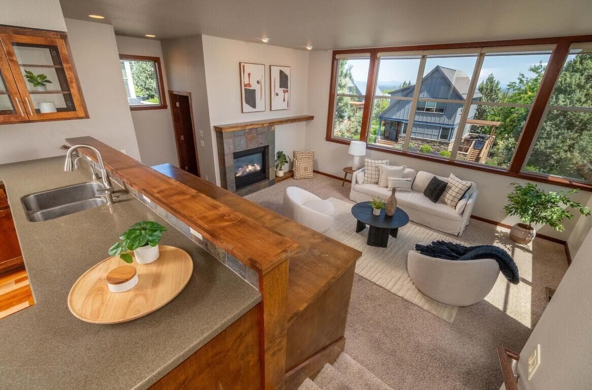 Photo of 266 Willamette Park Lane 10 of 29