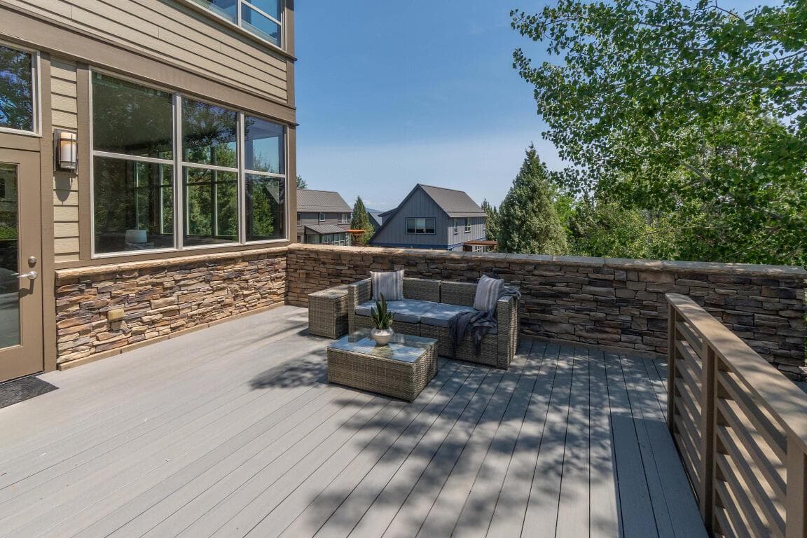 Photo of 266 Willamette Park Lane 12 of 29