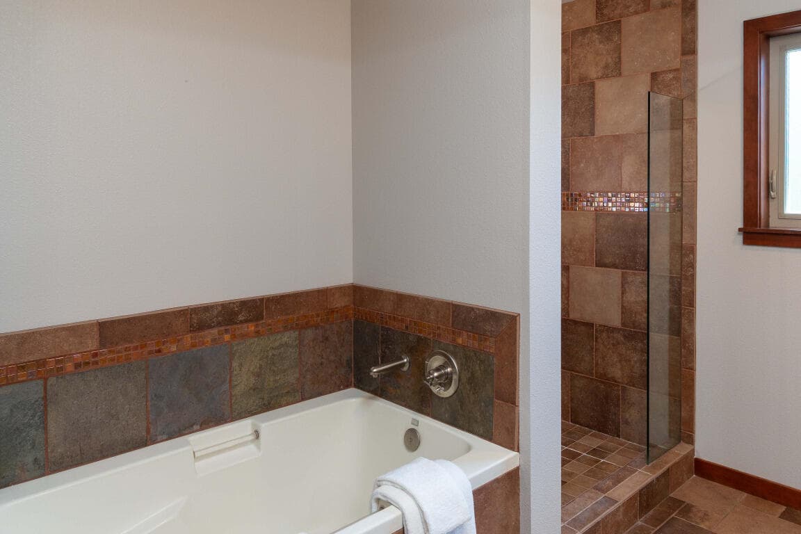 Photo of 266 Willamette Park Lane 19 of 29