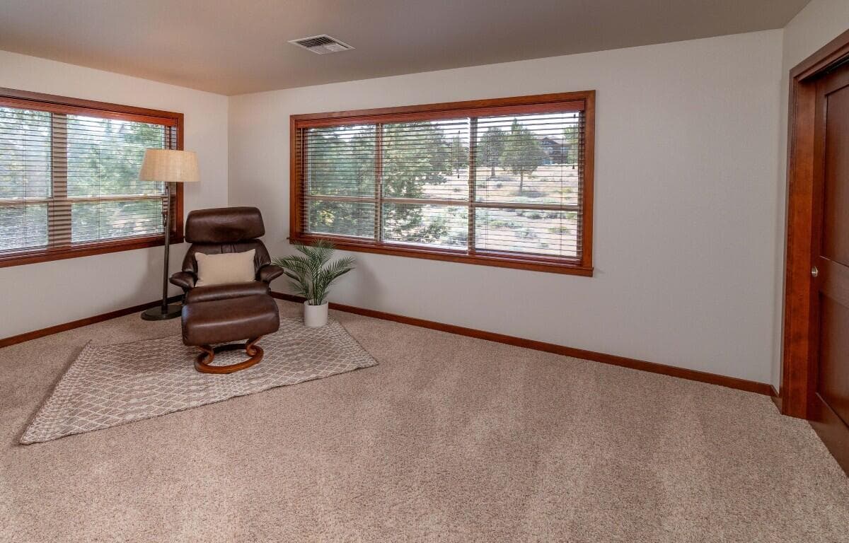 Photo of 266 Willamette Park Lane 22 of 29