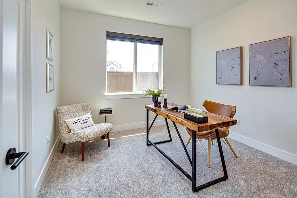 Photo of 4707 SW Coyote Avenue 7 of 20