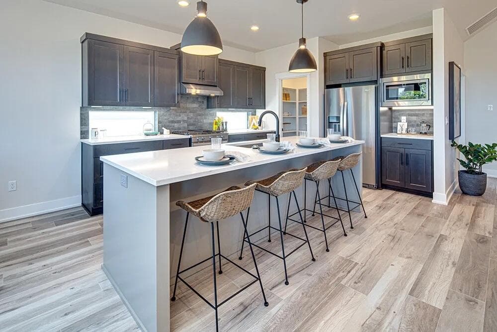 Photo of 4707 SW Coyote Avenue 6 of 20