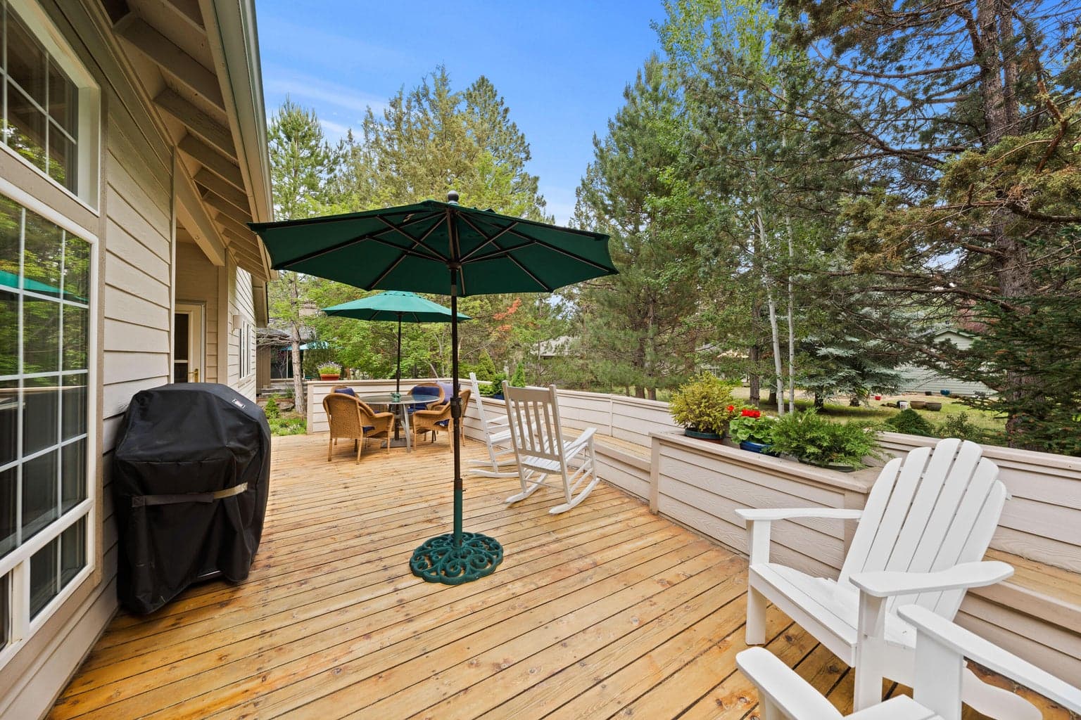 Photo of 2697 NW Whitworth Way 25 of 35