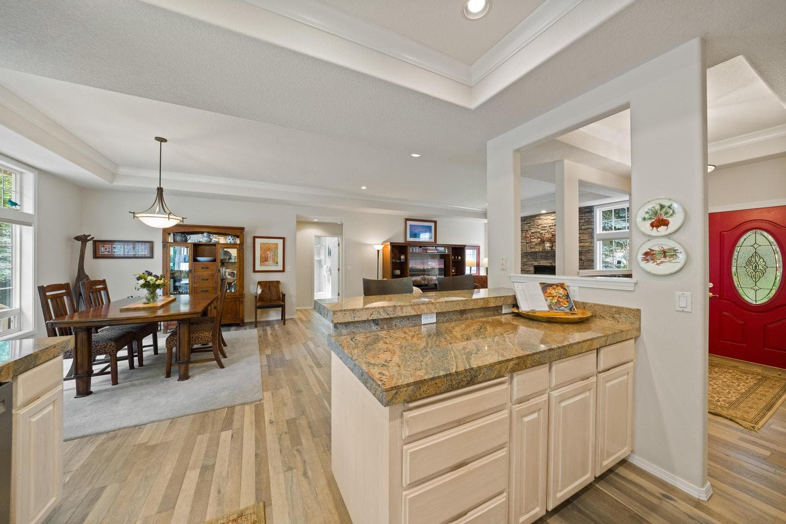 Photo of 2697 NW Whitworth Way 11 of 35