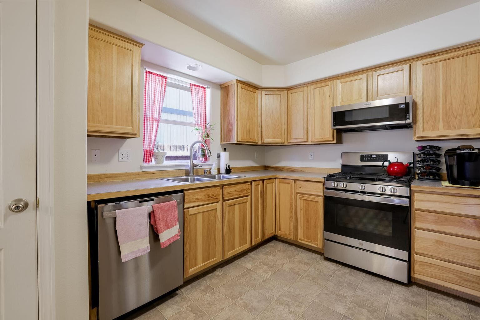 Photo of 61067 Borden 5 of 20