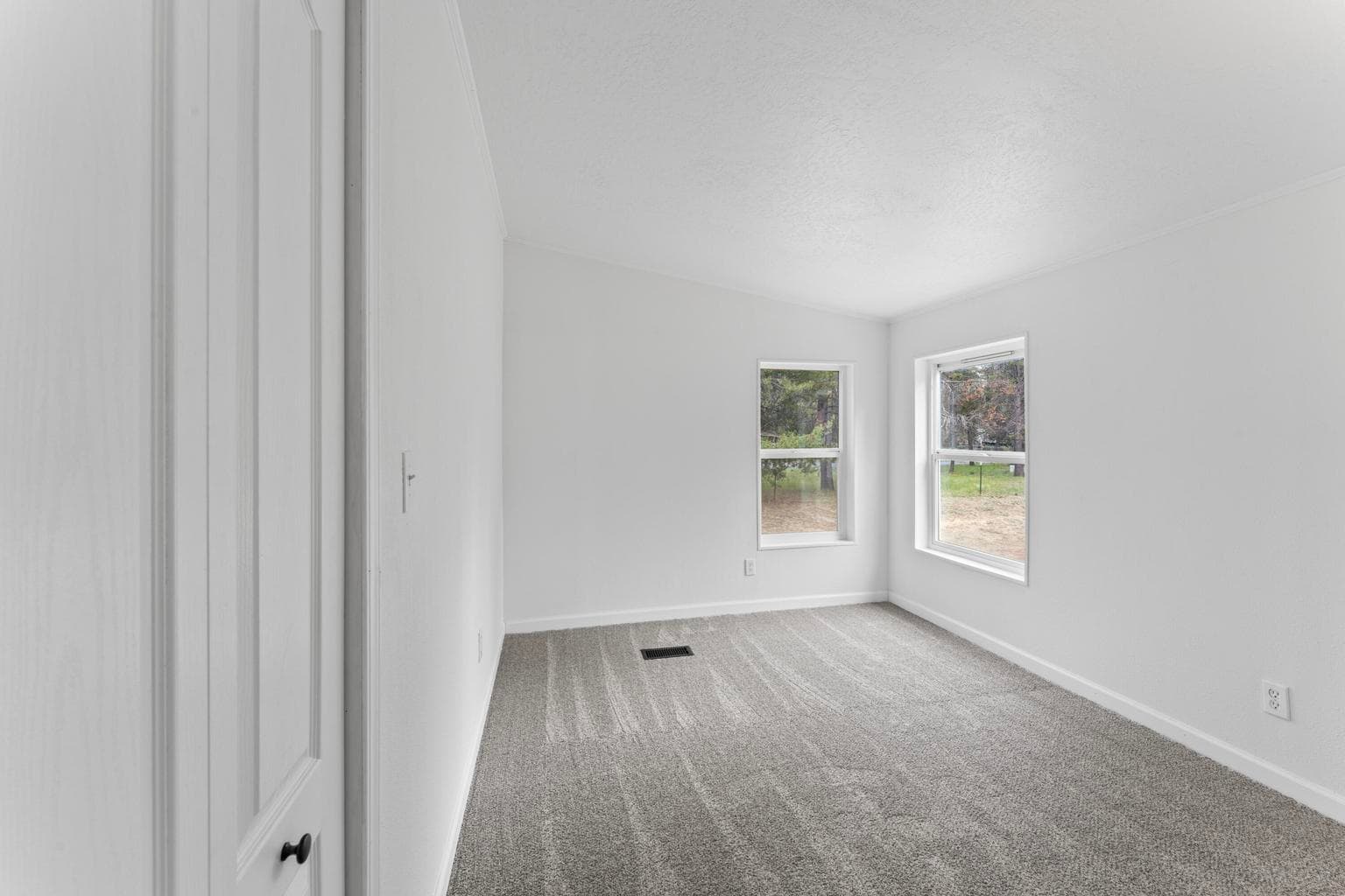 Photo of 16076 Blackfeather Lane 19 of 40