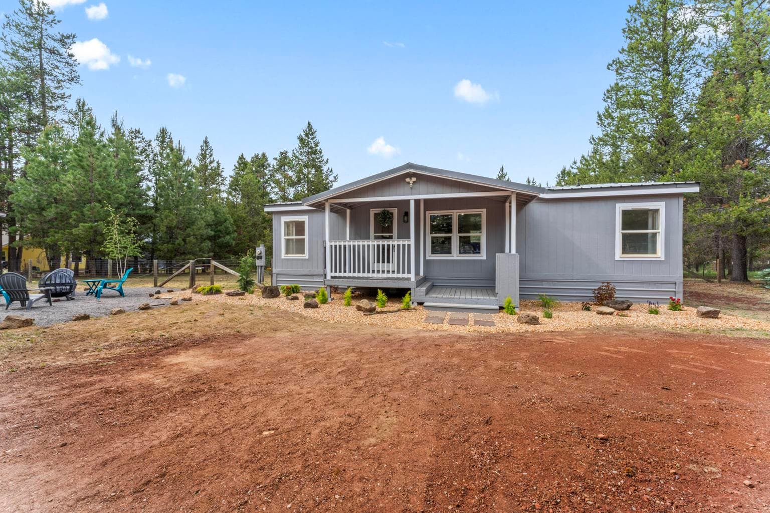Photo of 16076 Blackfeather Lane 3 of 40