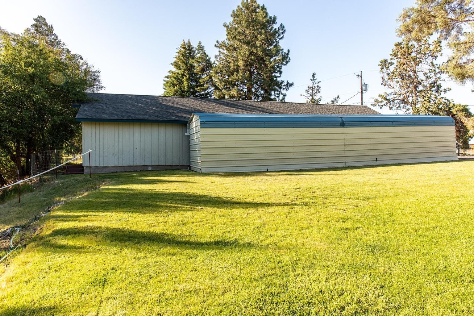 Photo of 20140 Putnam Lane 7 of 32
