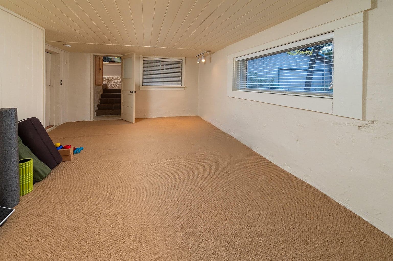 Photo of 1155 NE 9th Street 16 of 30