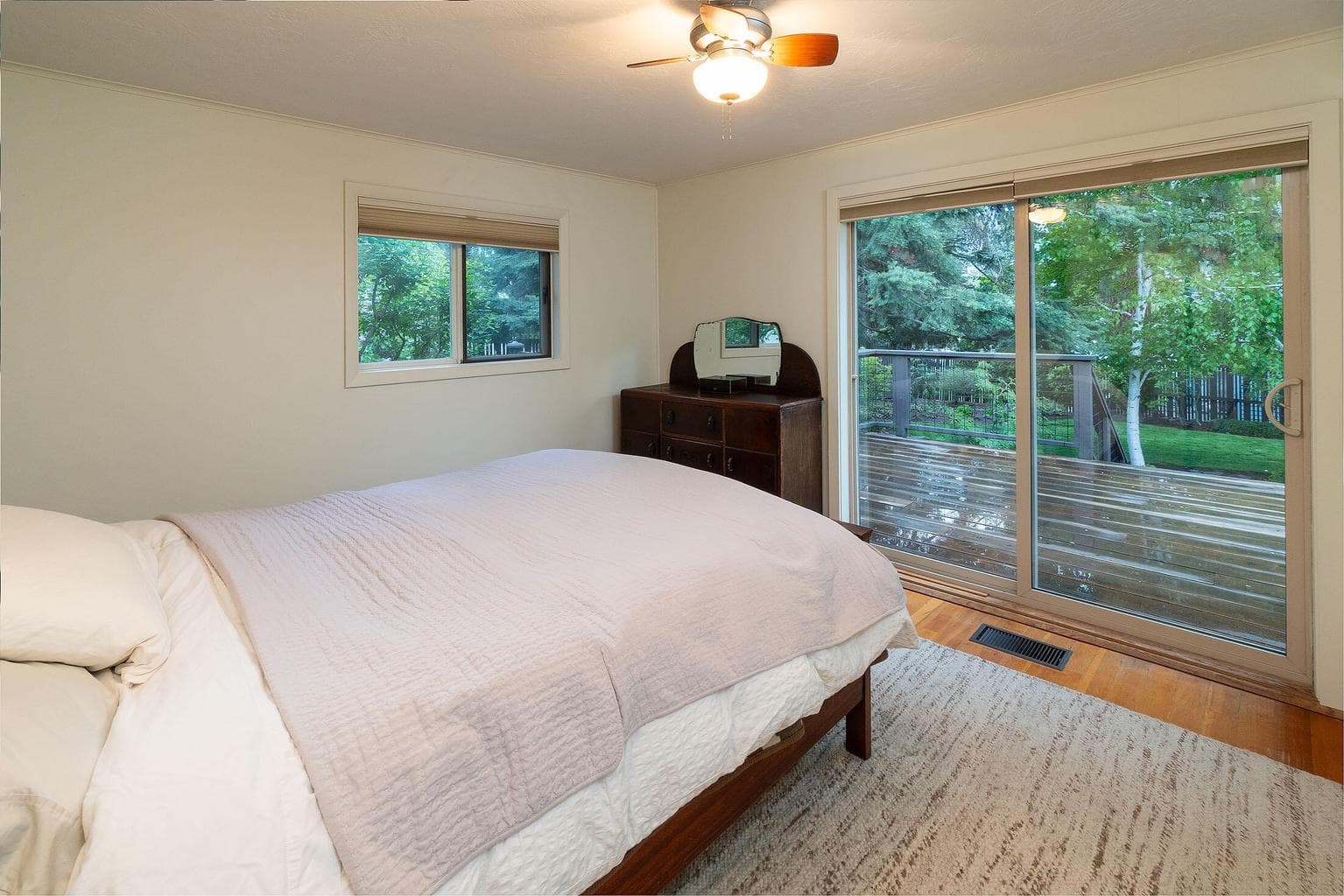 Photo of 1155 NE 9th Street 12 of 30