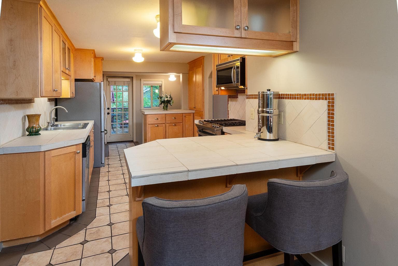 Photo of 1155 NE 9th Street 9 of 30